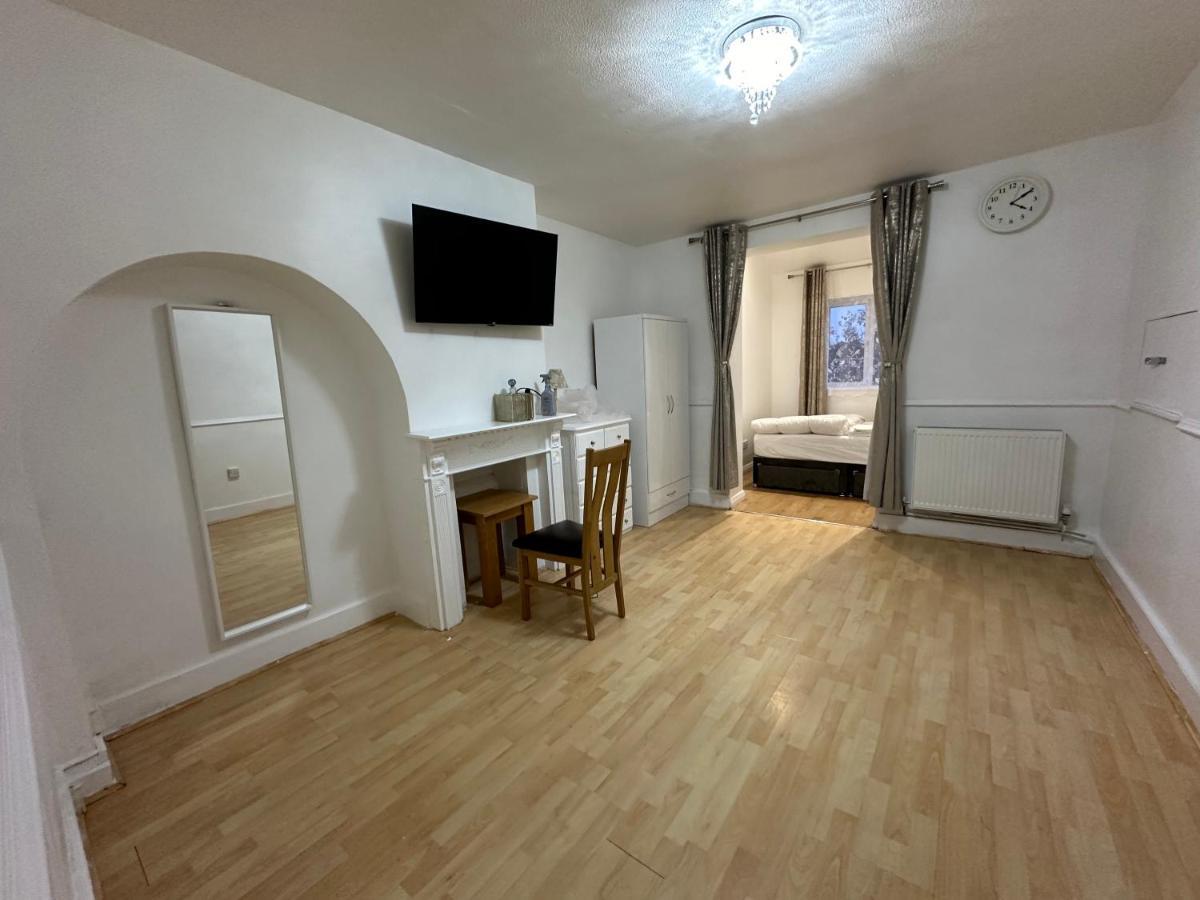 Keedonwood Road Bromley, Rooms With Free Wifi Exteriör bild