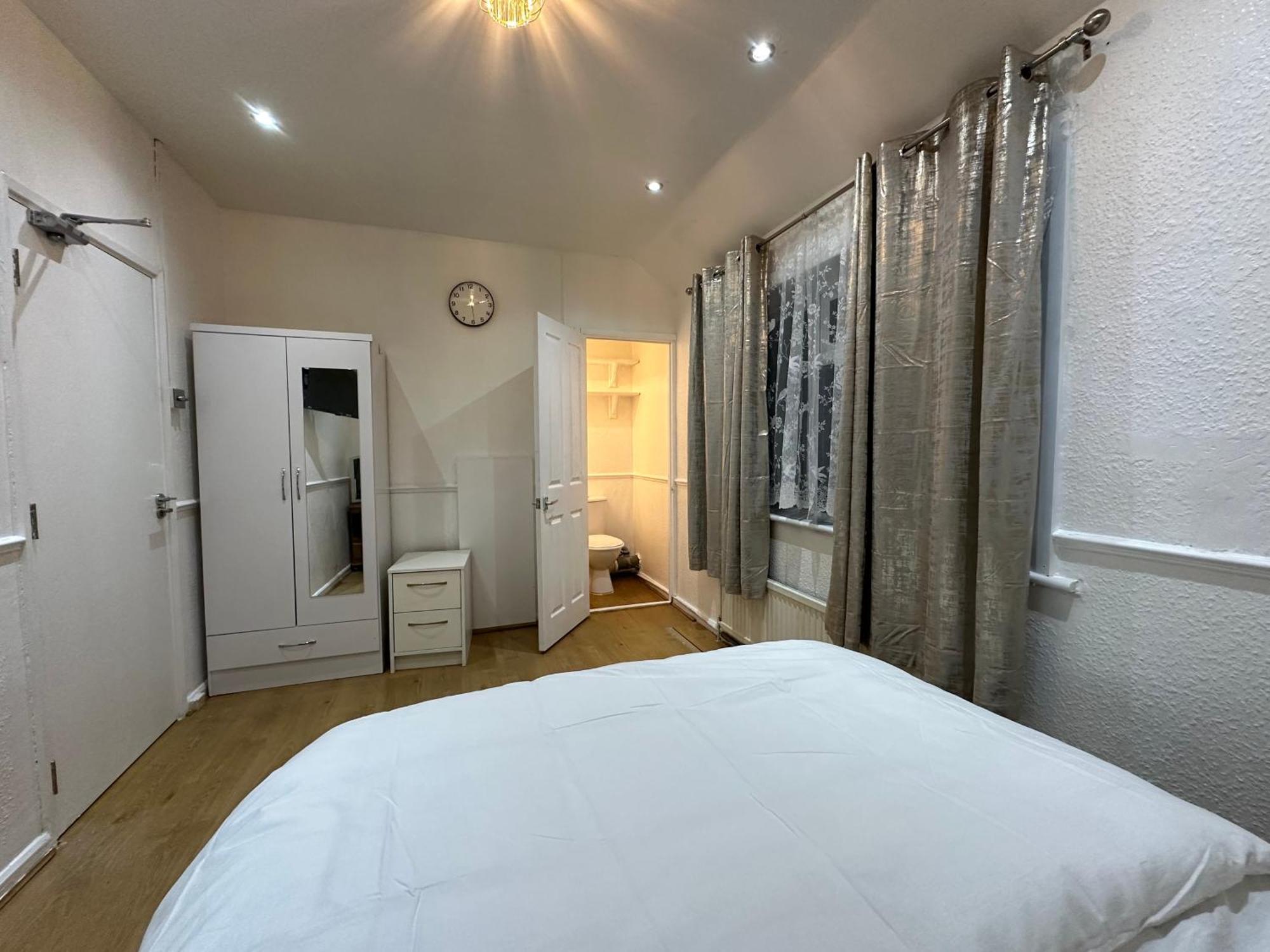 Keedonwood Road Bromley, Rooms With Free Wifi Exteriör bild